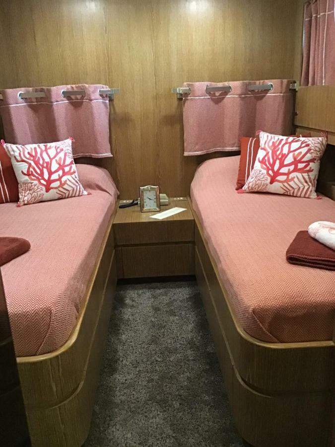 Hélios Hotel en barco